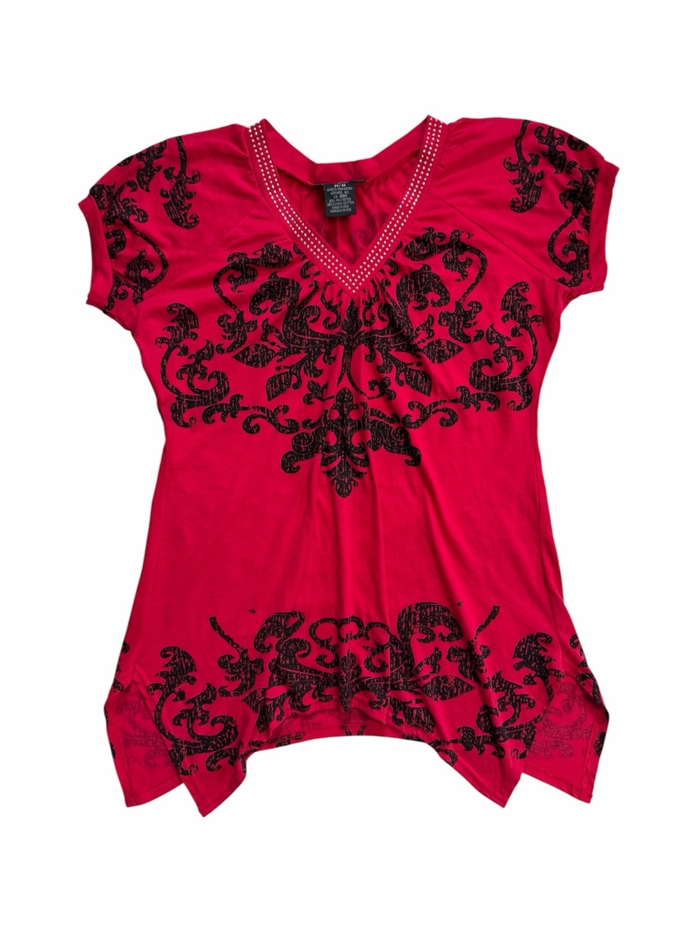 Y2K Red and Black V-Neck Graphic T-Shirt